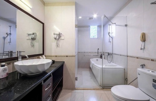 Hang Bai Hotel | A25 Hotel - 15 Tran Quoc Toan