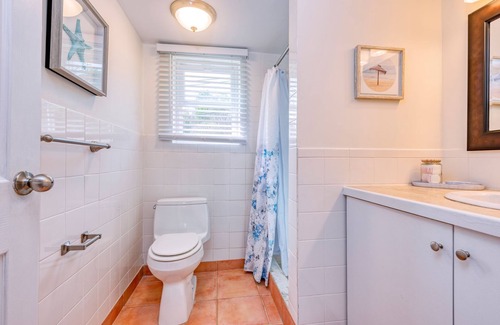 Contant Hill Apartment | A6 Sea Star - Ideal location close to the heart of Cruz Bay