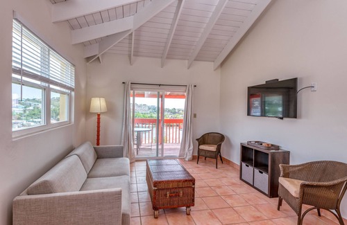 Contant Hill Apartment | A6 Sea Star - Ideal location close to the heart of Cruz Bay