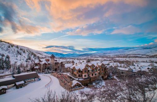 Edwards Villa | A6 Village Townhouse