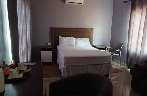 Kasane House | Aacron Hills Guesthouse