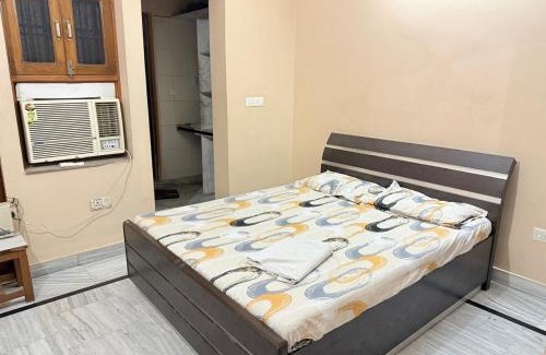 Faridabad Apartment | Aadesh Home Private Floor With Rooftop