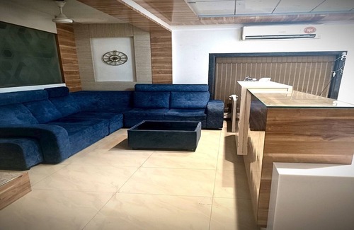 Triplicane Hotel | Aayush Residency