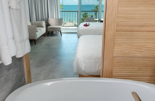 Lubbers Quarters Cay Resort | Abaco Beach Resort and Boat Harbour Marina