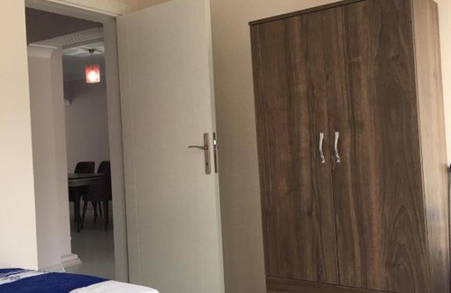 Altıparmak Mahallesi Apartment | Abbasi Apart-5