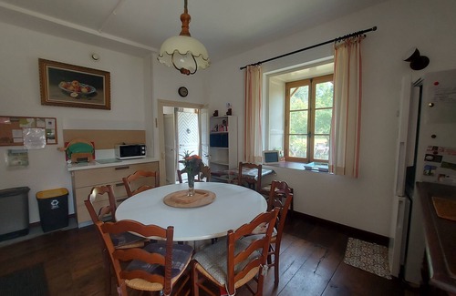 Montigny-les-Cherlieu House | Abbey gîtes in a hamlet steeped in history