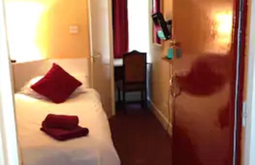 Ealing Common House | Abbey Lodge