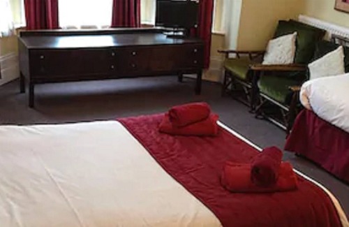 Ealing Common House | Abbey Lodge