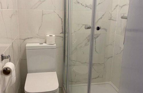 Ealing Common House | Abbey Lodge