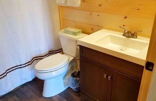 Abbot House | Abbot Trailside Cabin with Direct Trail Access