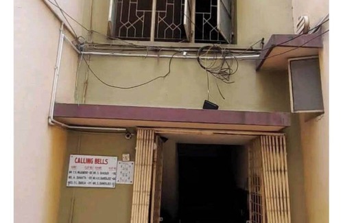 Kolkata Apartment | Abhinandan,a stand alone building,well connected with metro ,bus and other
