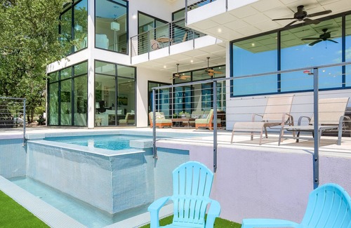Peyton Brook At Rob Roy House | Above Clifftop I Canyon Views | Modern Design I Plunge Pool I Casita