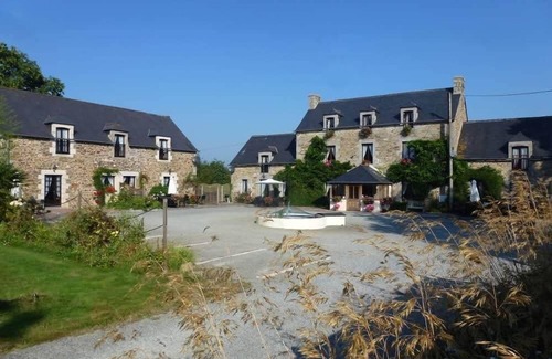 Les Champs-Geraux Cottage | Abricot, Family gite with character