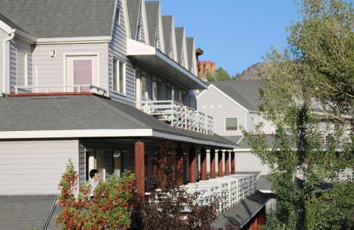 Gardiner Hotel | Absaroka Lodge