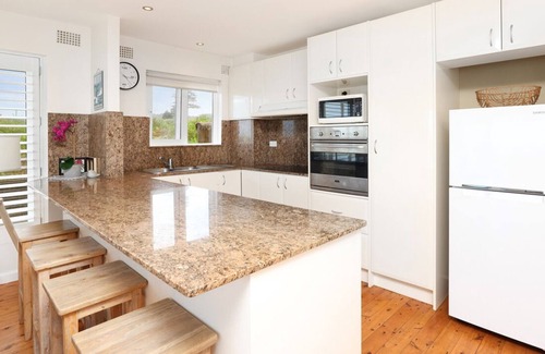 Narrabeen Apartment | Absolute Beachfront