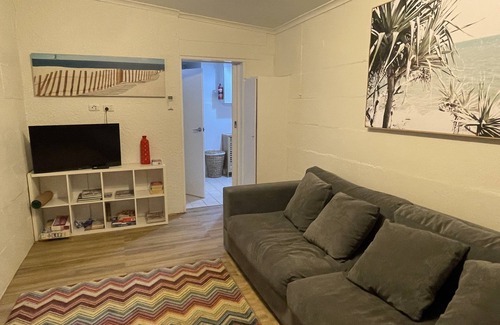 Limestone Coast House | ABSOLUTE BEACHFRONT SHACK IN NENE VALLEY - steps to the beach