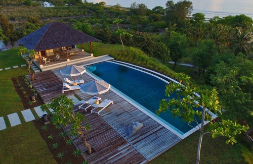 Gili Gede Villa | ABSOLUTE PRIVACY 4 Bdrm LUXURY Villa w own beach, 18m pool 360 degree ocean view
