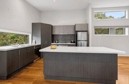 Fairhaven House | Absolute Serenity I Bush Views I 2 Living Rooms