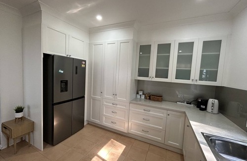 Berkeley Vale House | Absolutely Lakeside House, quiet and peace