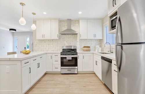 Fullerton House | Absolutely Stunning Remodeled Home 4mi to Disney