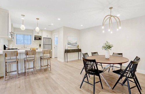 Fullerton House | Absolutely Stunning Remodeled Home 4mi to Disney