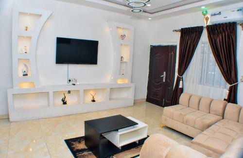 Okpanam Apartment | AC Apartment
