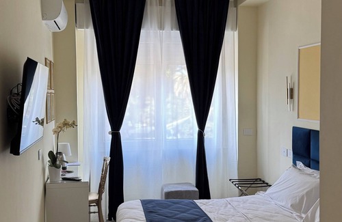 Reggio Calabria Bed & Breakfast | Ac Gold B&B-Deluxe Double/Double Room Single Beds