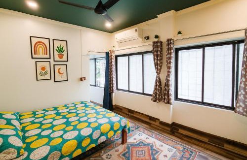 Tollygunge House | ac room with kitchen and Terrace