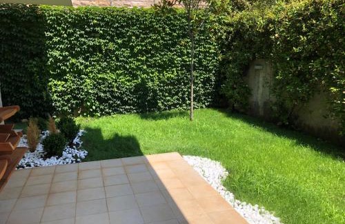 Denovici Apartment | Acacia hill A3