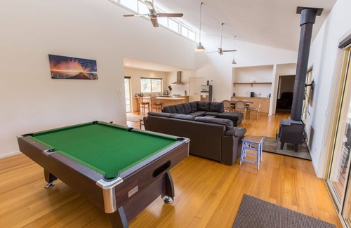 Forge Creek House | Acacia - Quiet, relaxing holiday house on Lake Victoria with your own beach