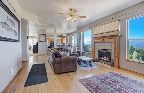 Colorado Springs House | Academy Basecamp
