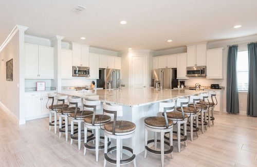 Reunion House | Access to 3 Private GOLF COURSES+2 Waterparks+POOL & SPA+Gameroom+THEATER+Disney