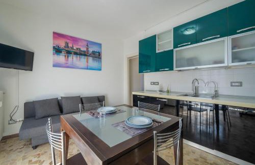 Cinisello Balsamo Apartment | Accogliente Trilocale tra Monza e Milano