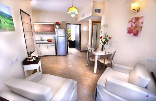 Safed Cabin | Achuza Bamarom