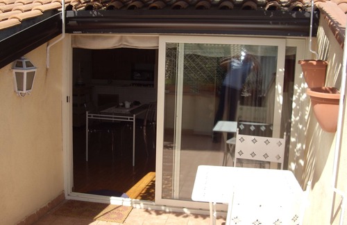 Aci Castello Apartment | Aci Castello: small house "Mansardina - Aci Castello"