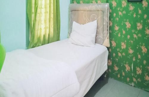 Karawang Hotel | Acintyya Homestay Syariah RedPartner