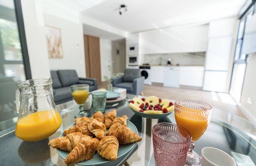 Alcala de Henares Apartment | Acogedor Piso Familiar con Terraza en Alcalá de Henares