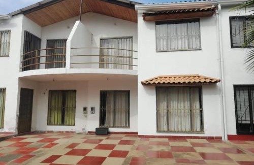 Flandes House | Acogedora Casa Flandes