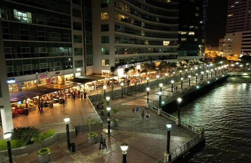 Las Penas Apartment | Acogedora Suite con vista al río en Riverfront 2 - 6to Piso - Puerto Santa Ana