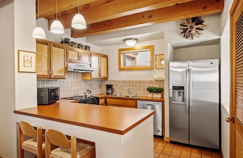 Nambe Pueblo House | Acoma - Close to Santa Fe Opera and Four Seasons