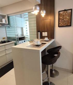 Pioneiros Apartment | Aconchegante Apto a 300m da Praia em Balneário Camboriú Edifício San Isidro!