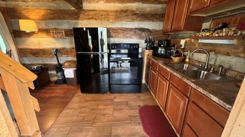 Logan House | Acorn Acres Cabins Frontier Log Cabin