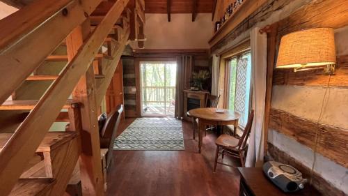 Logan House | Acorn Acres Cabins Frontier Log Cabin