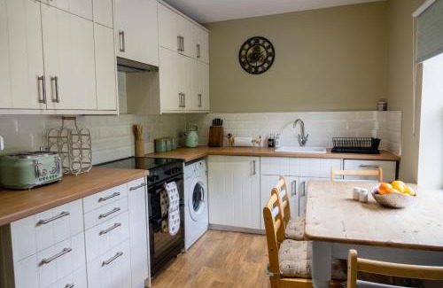 Ampleforth Apartment | Acorn Apartment