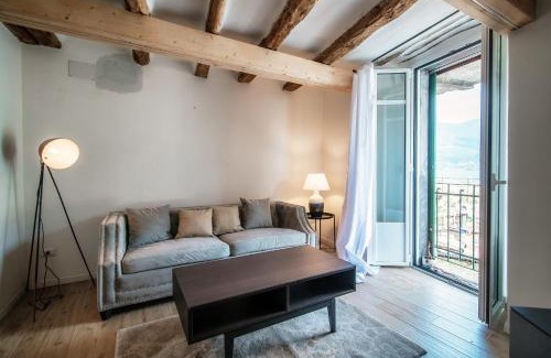 Moltrasio Apartment | Acqua - by MyHomeinComo