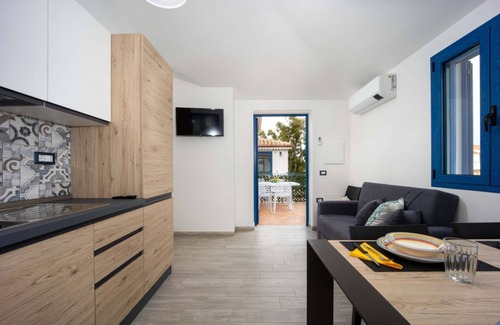 Cardedu Apartment | Acquamarina n.5 in residence with swimming pool just 50m from the sea.