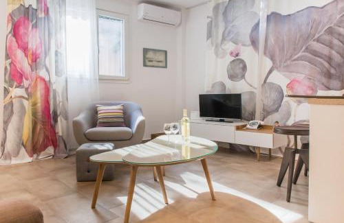 Anafiotika Apartment | Acropolis Quiet Apartment