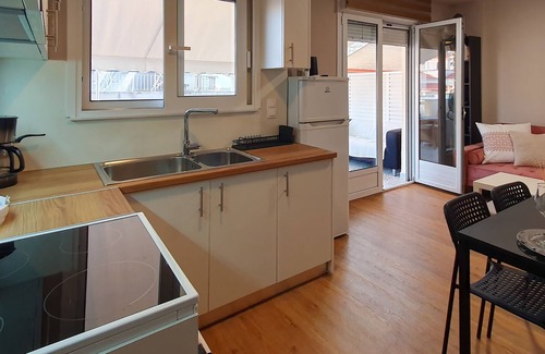 Petralona Apartment | Acropolis Terrace view apartment