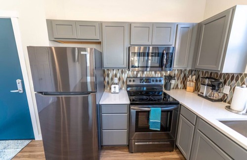 Downtown Eau Claire Apartment | ADA Compliant 1br Apartment/Downtown/UWEC