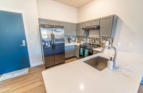 Downtown Eau Claire Apartment | ADA Compliant 1br Apartment/Downtown/UWEC